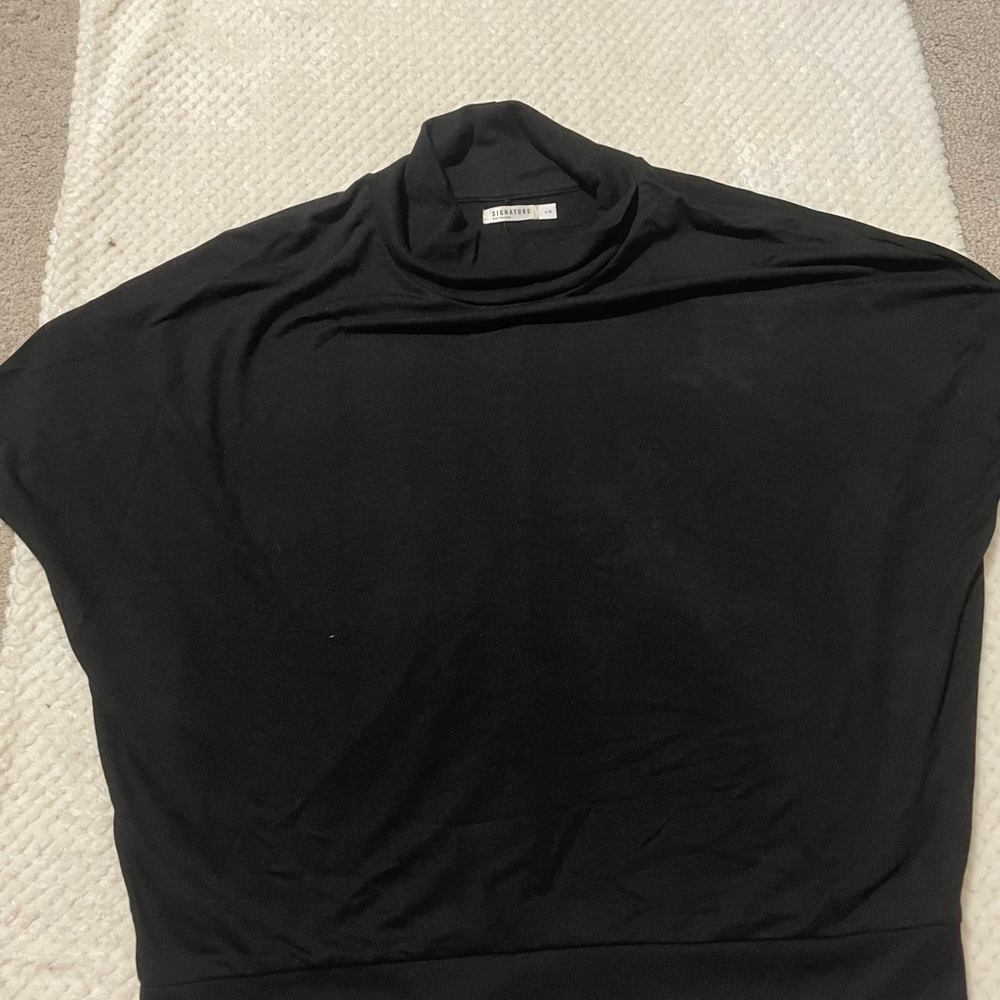 Black Women's batwing top